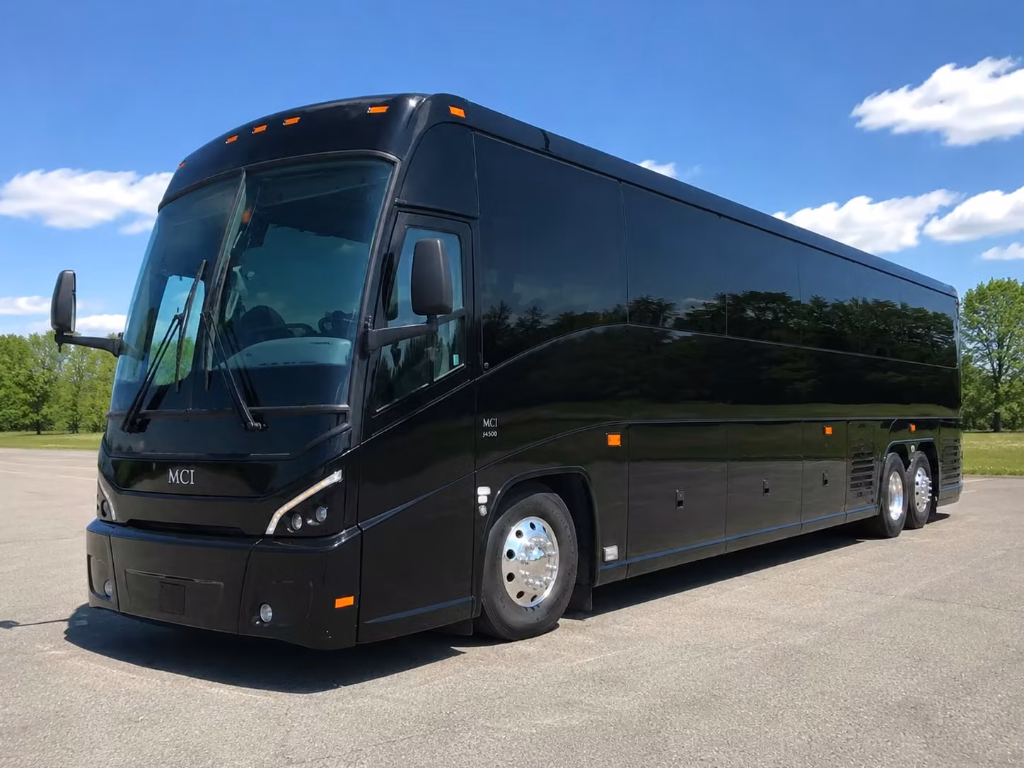 charter buses to the detroit zoo and michigan science center make canton field trips unforgettable