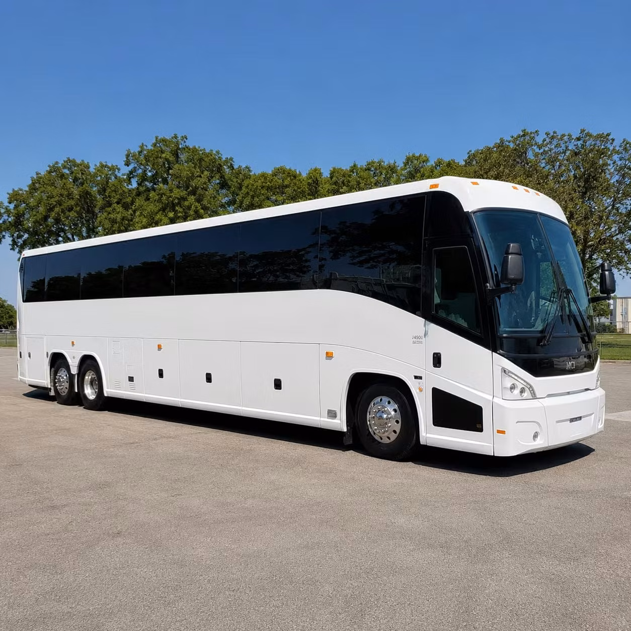 corporate shuttle services between canton and detroit metro airport