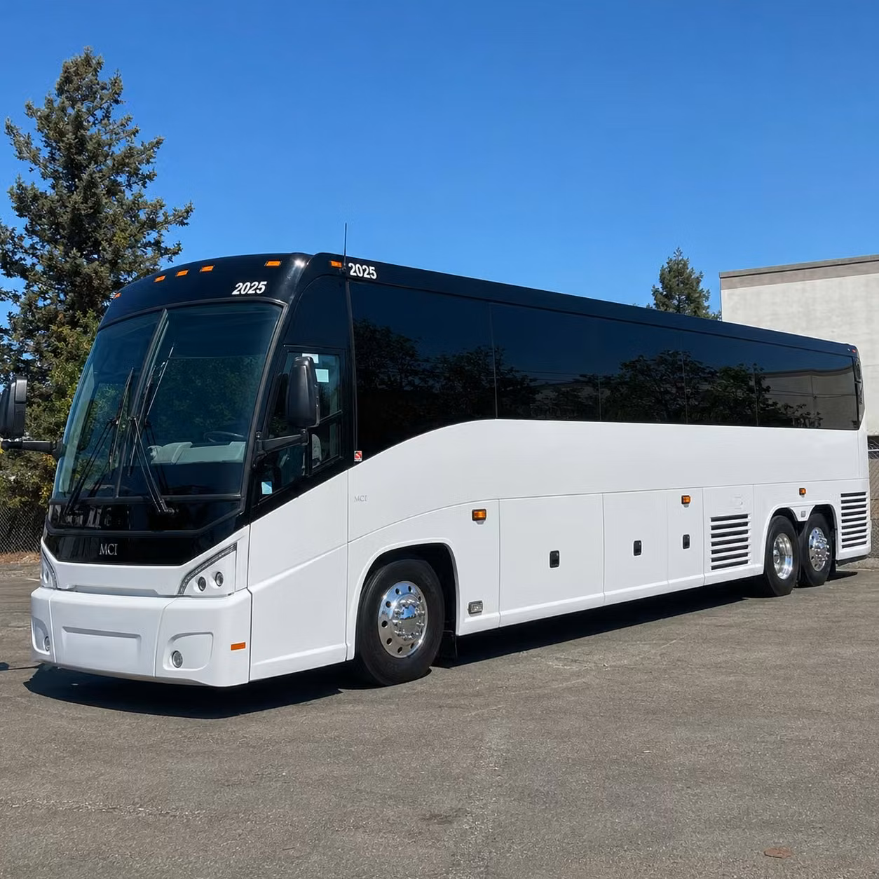 dte energy music theatre concert bus rentals from canton michigan