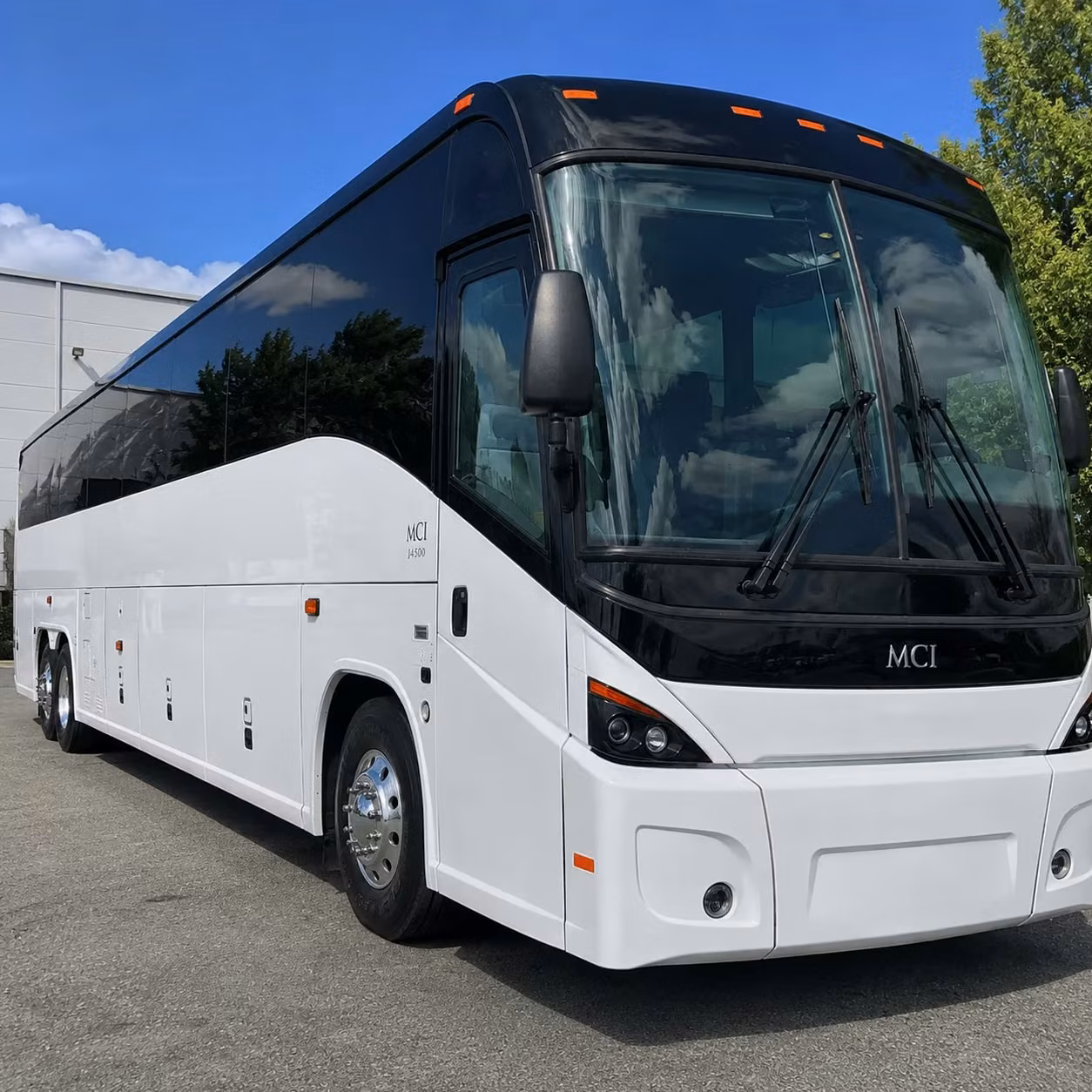 shuttle your canton workforce between facilities parking lots and transit hubs